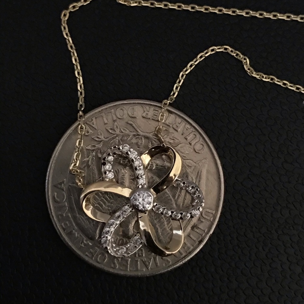 10k Real Gold Flower Necklace - image 3